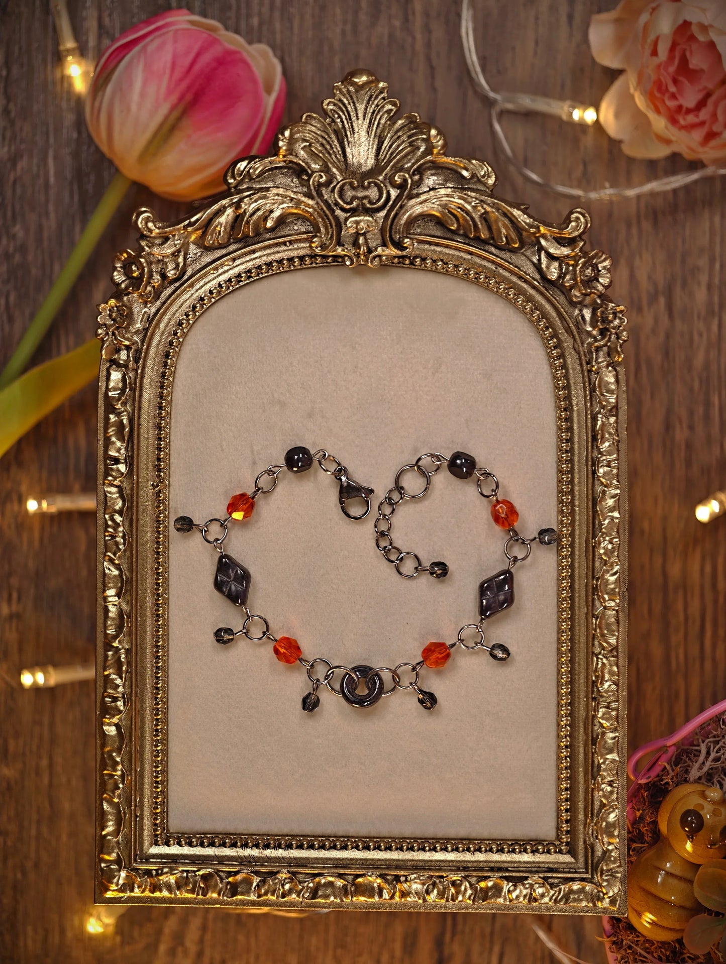 Novyra Jewelry and Clay Art Red & Black Simple Bracelet Novyra