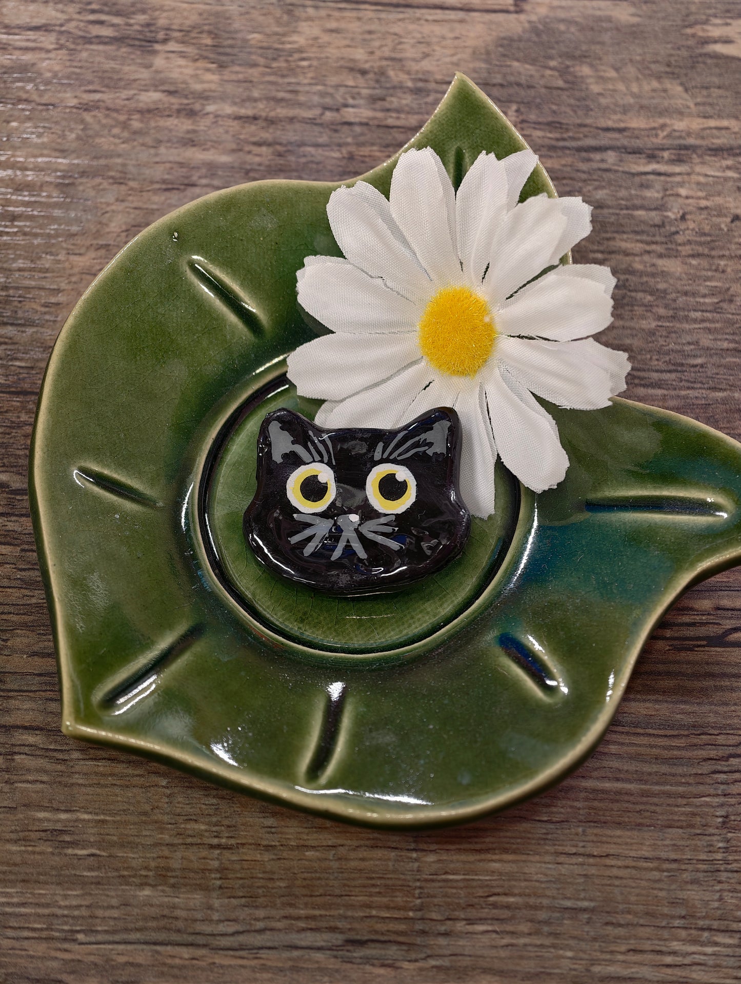 Novyra Jewelry and Clay Black cat head Art Magent