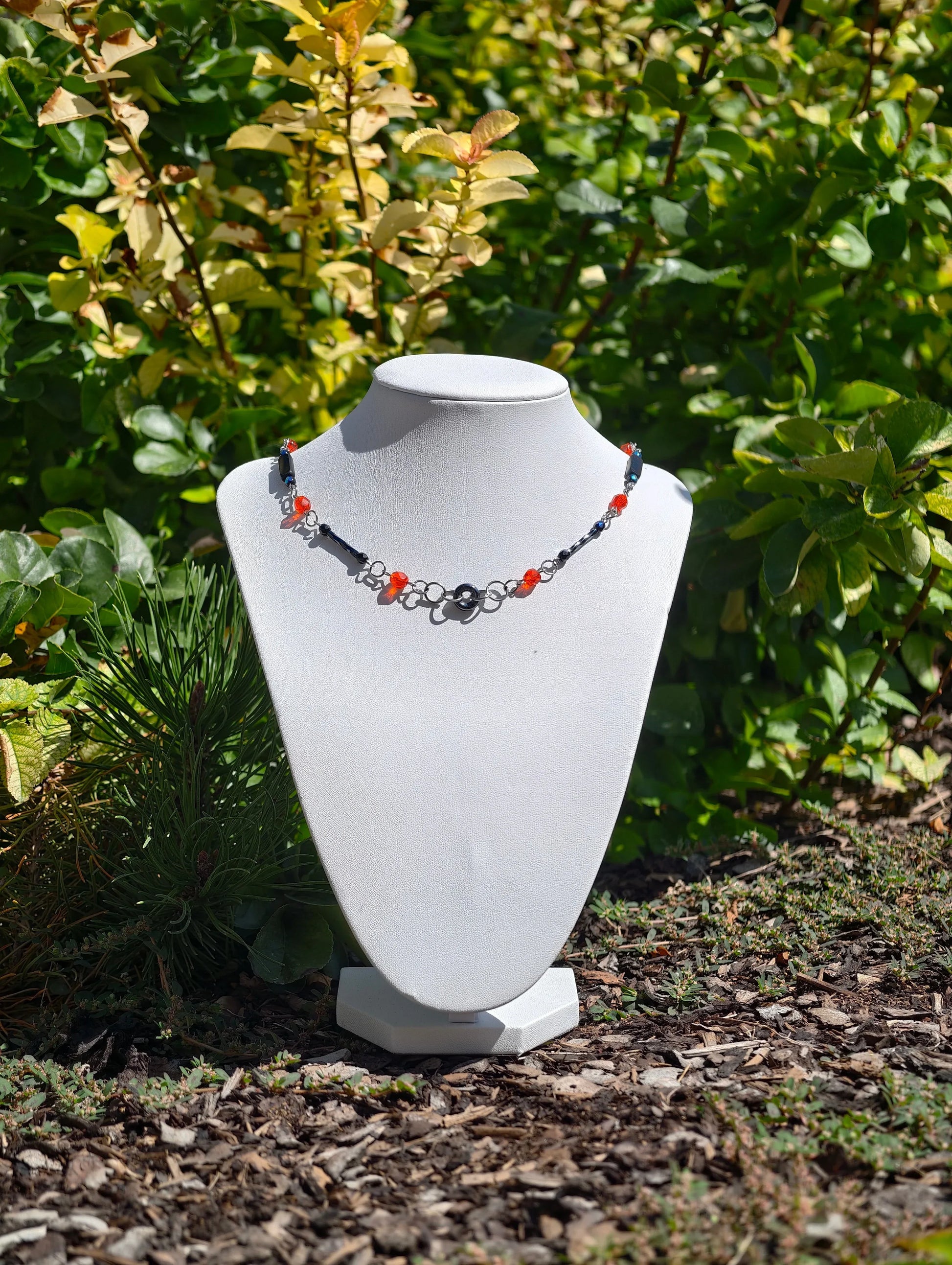 Red & Black Viscountess Necklace Novyra