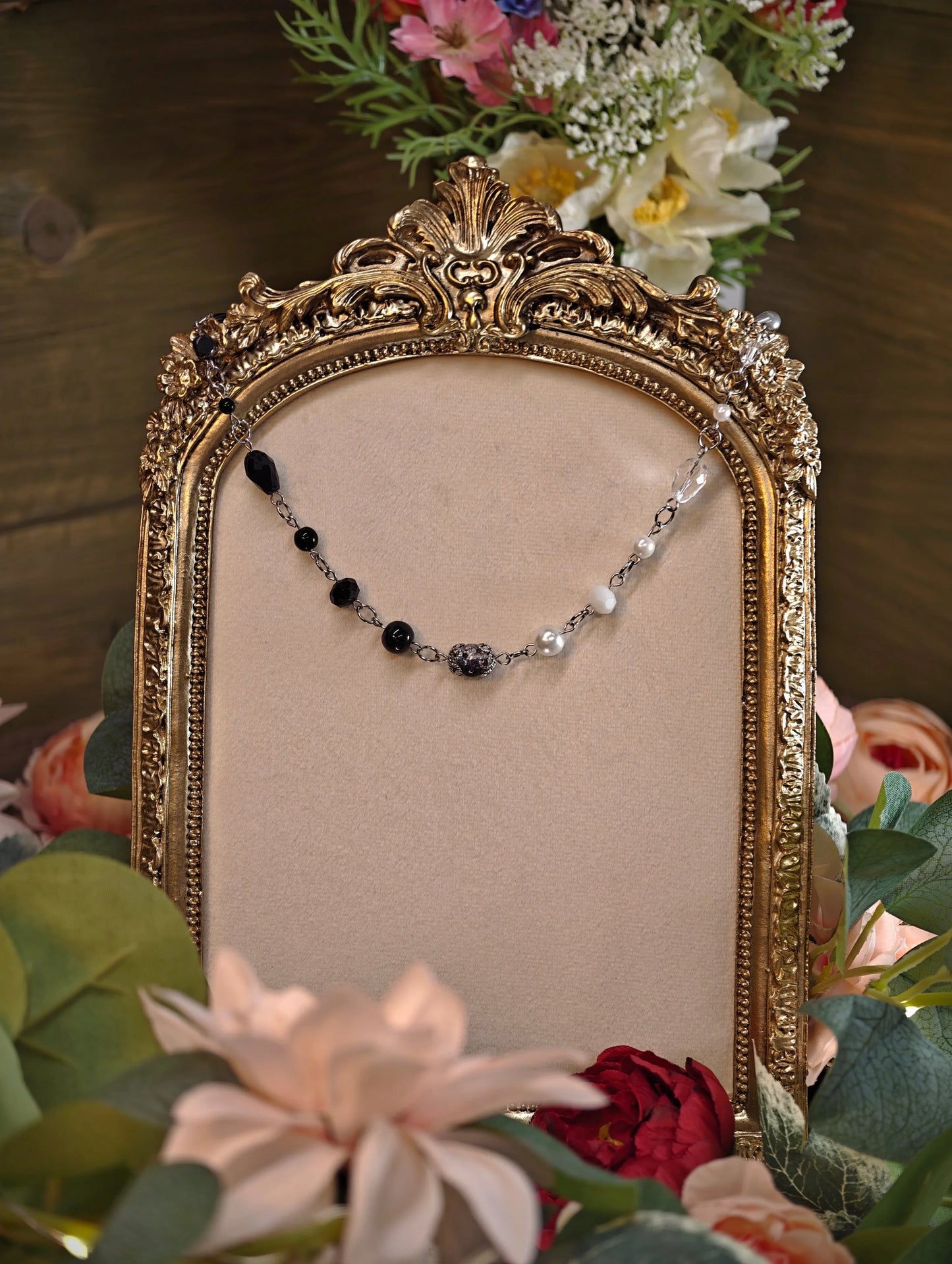Novyra Jewelry and Clay Art Yin-yang Viscountess Necklace Novyra