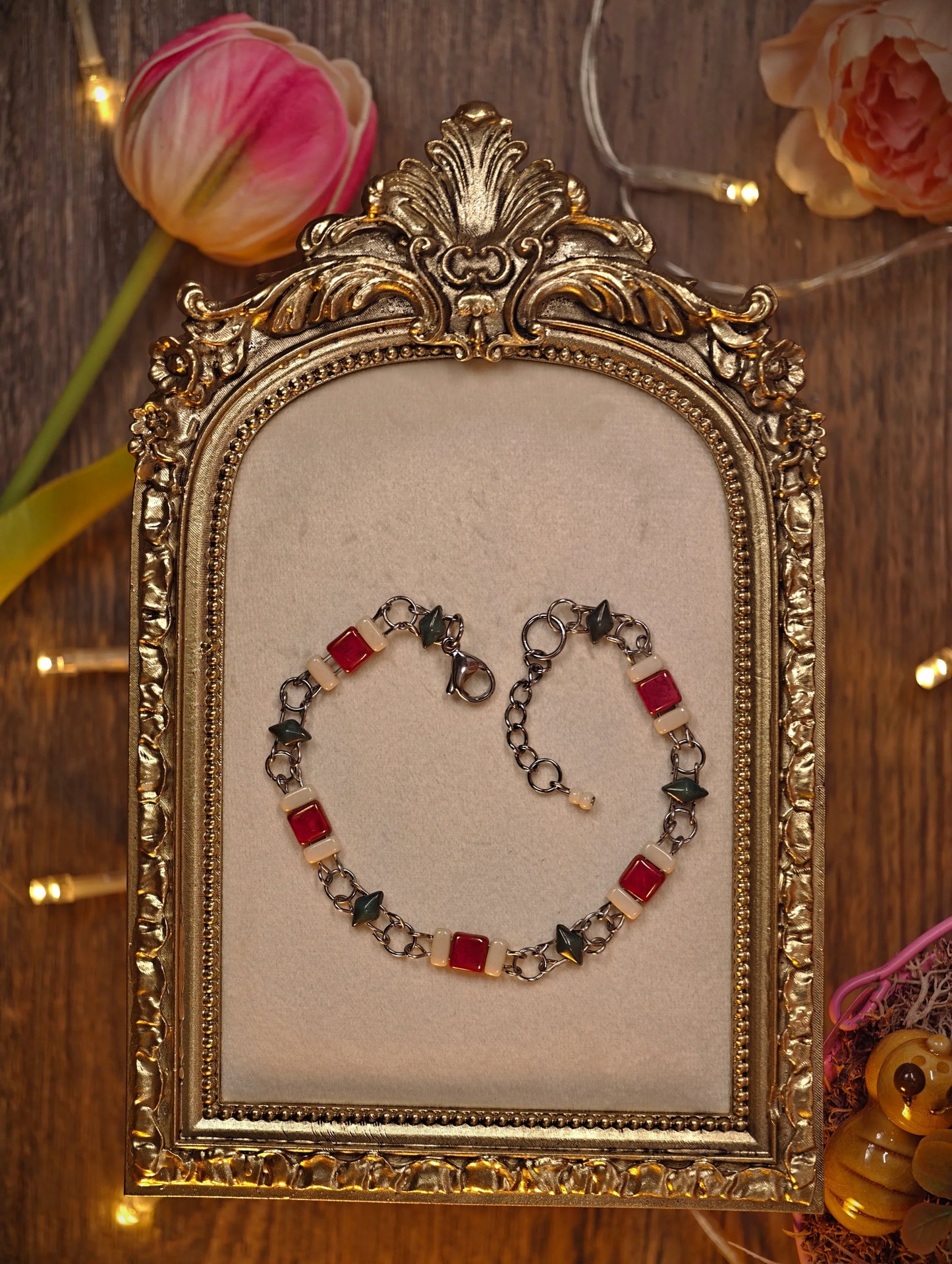 Novyra Jewelry and Clay Art Red & Green Simple Bracelet Novyra