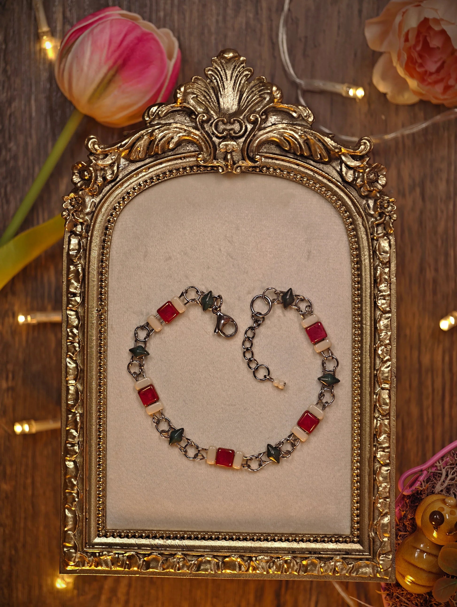 Novyra Jewelry and Clay Art Red & Green Simple Bracelet Novyra