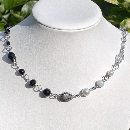 Yin-yang Viscountess Necklace Novyra