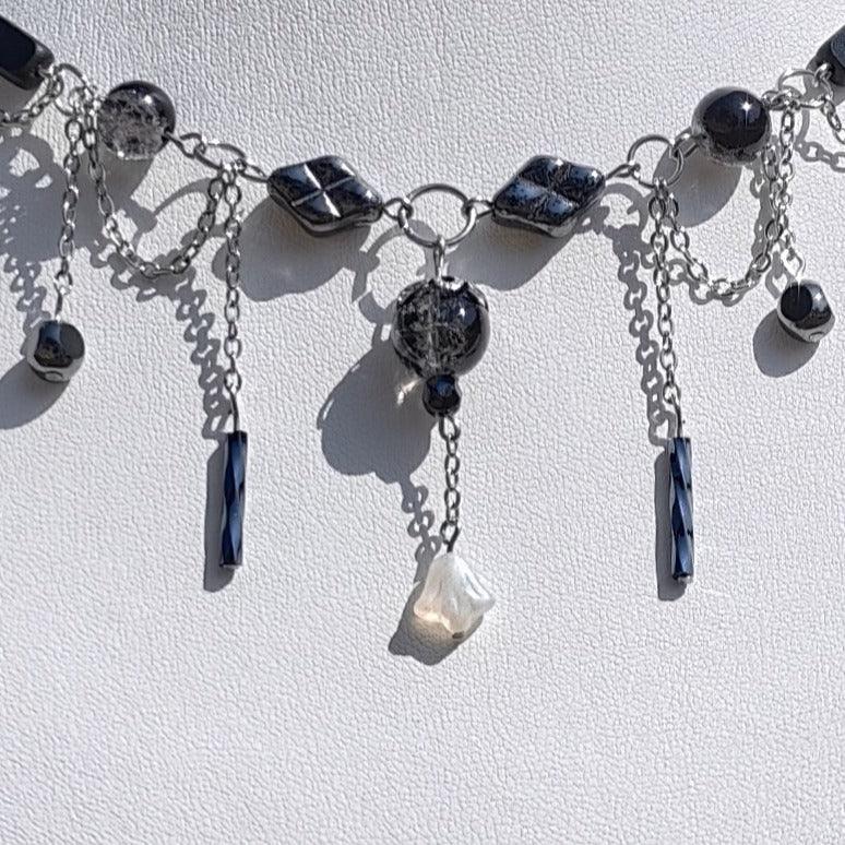 Black & White Marchioness of Elegance Necklace Novyra