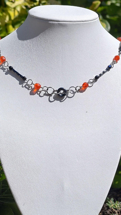 Red & Black Viscountess Necklace Novyra